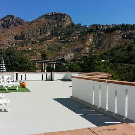 Belvedere Taormina Giardini Naxos